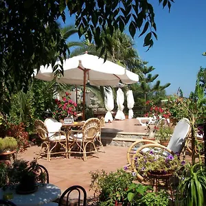 Apartment Holidaysora Taormina - Il Giardino Di Graziella, Taormina